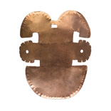 Pectoral Martillado y repujado 900 d.C. - 1600 d.C. 15,2 x 12,3 cm Neiva (Colombia, Huila) Alto Magdalena - San Agustín Reciente O06593, Museo del Oro