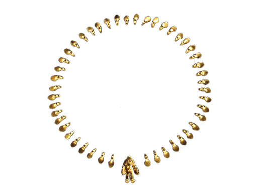 Collar de cuentas Fundición a la cera perdida 1 d.C. - 900 d.C. 1,2 x 0,5 x 0 cm Largo del collar: 9.70 cms. San Jose De Isnos (Colombia, Huila) Alto Magdalena - San Agustín Clásico Regional O32873, Museo del Oro